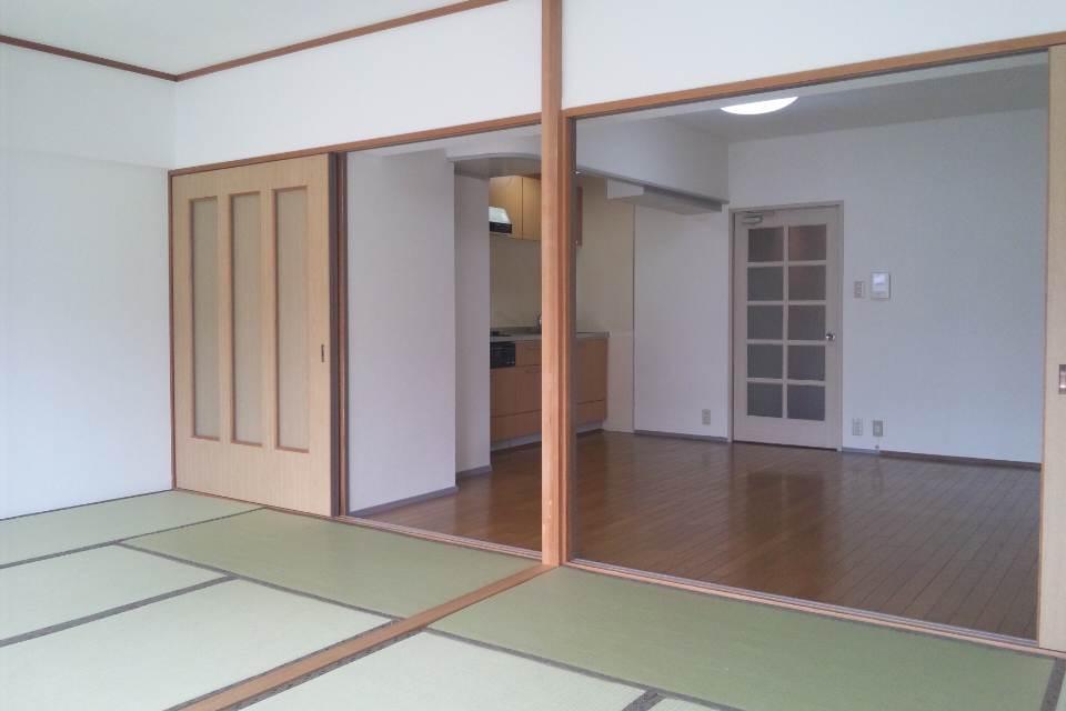 Other introspection. Japanese-style room ・ living
