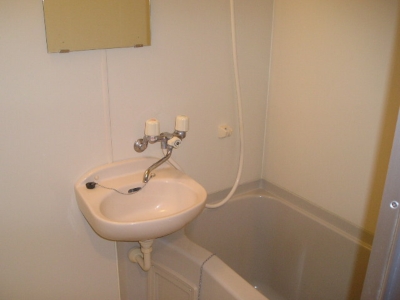 Bath. Separate type! Initial costs, It is an offer at a lower cost! 