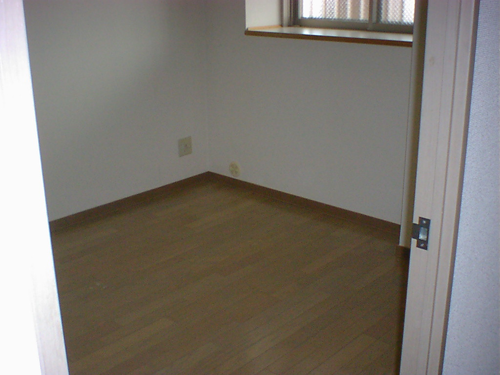 Other room space. Western-style firmly! Children's room ・ You can take advantage of the study.