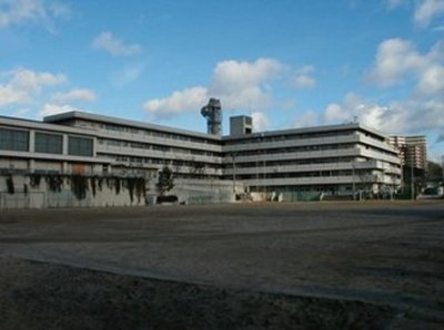 Junior high school. Yamadahigashi 740m until junior high school (junior high school)