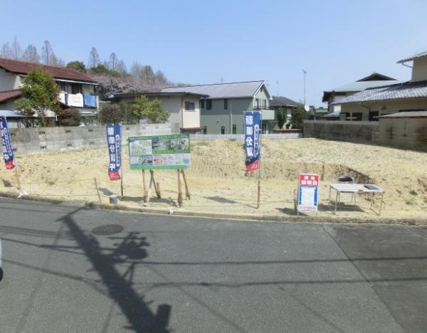 Local land photo. It is safe full of sense of calm streets.