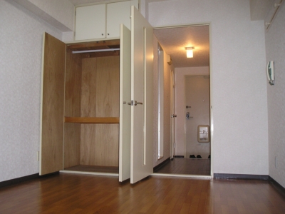 Living and room. Interior ・ Storage space is enough! 