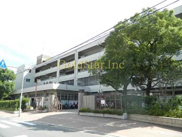 Junior high school. 352m to Suita Municipal sixth junior high school