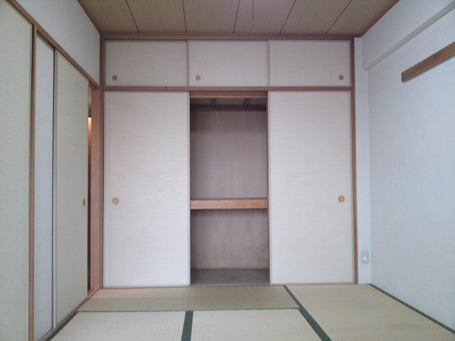 Other room space. Japanese-style room 6 tatami