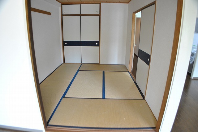 Living and room. After all, It is a Japanese-style room is good
