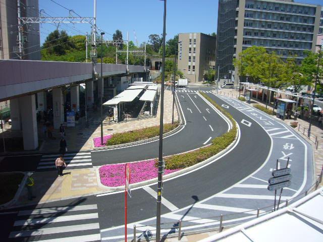 station. 80m to Minamisenri Station