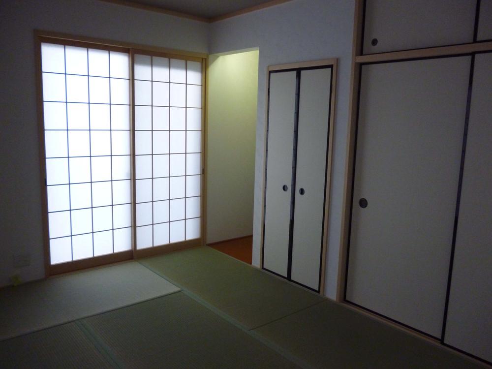 Other introspection. Japanese style room