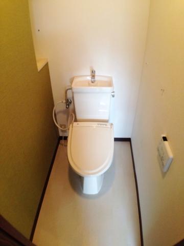 Toilet