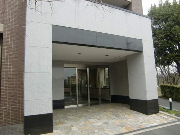 Entrance. May 2002 Built