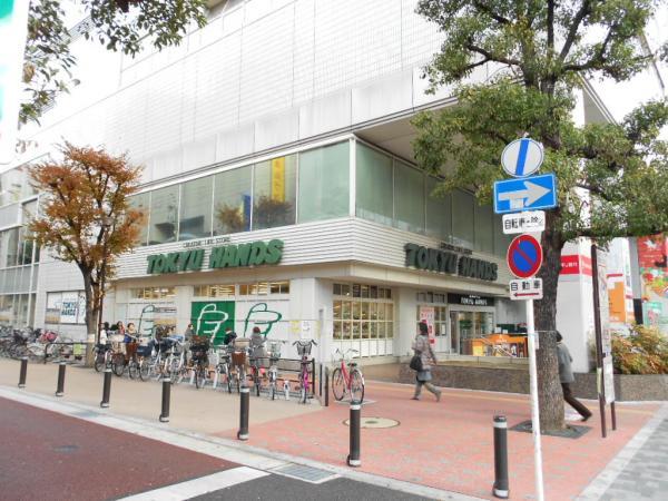 Shopping centre. Esaka to Tokyu Hands 1200m