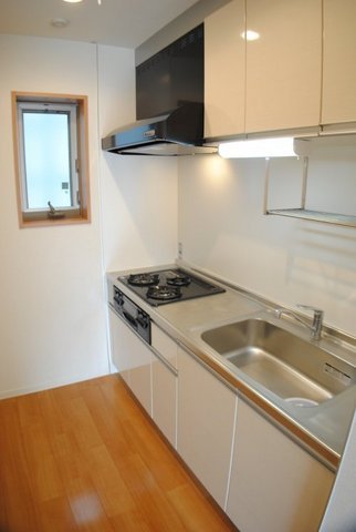 Kitchen. Spacious three-necked kitchen. With under-floor storage