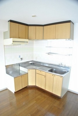Kitchen. Stove can be installed