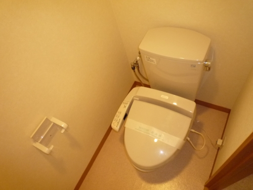 Toilet. Washlet equipped! At the top, There is also stored securely!