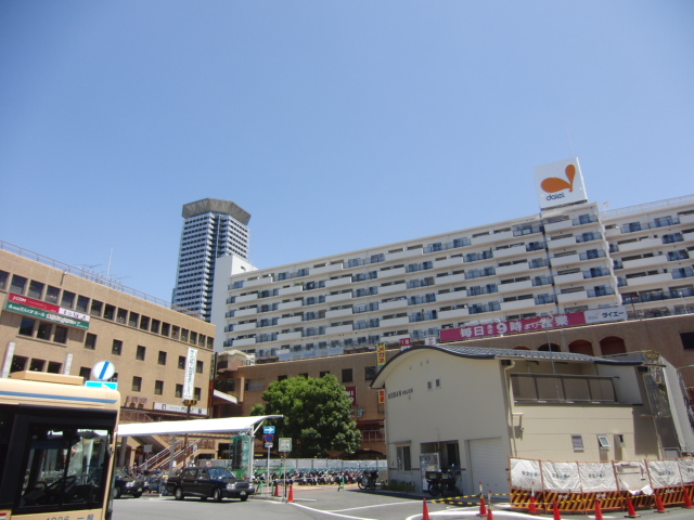 Home center. CaDen Suita Daiei store up (home improvement) 289m