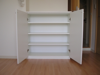 Other Equipment. Storage of installation in the room! Your use, such as in a bookcase! !