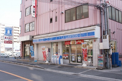 Convenience store. Lawson Suita Tarumi 3-chome up (convenience store) 330m