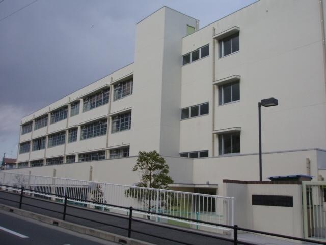 Primary school. 238m to Suita Municipal Minamiyamata Elementary School