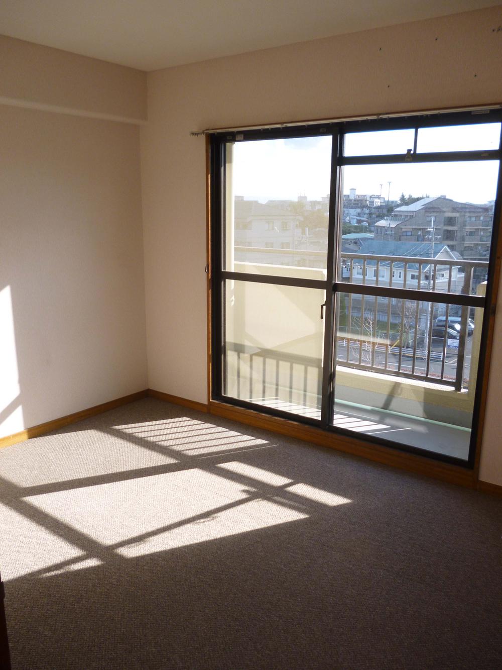 Other introspection. Upper floor Western-style