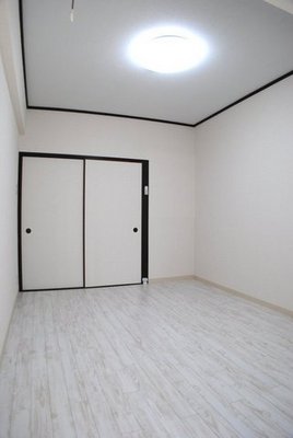 Living and room. Storage door with spacious 6.5 Pledge we do not have a Western-style side Itadakema