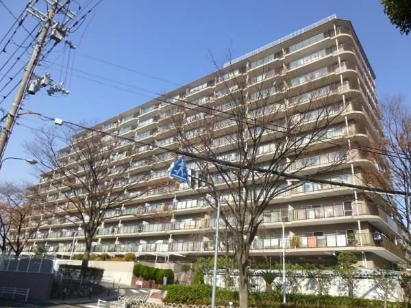 Local appearance photo. Laurel Heights Chisato Building 3