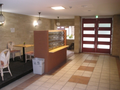 lobby. Lobby of clean renovated entrance! !