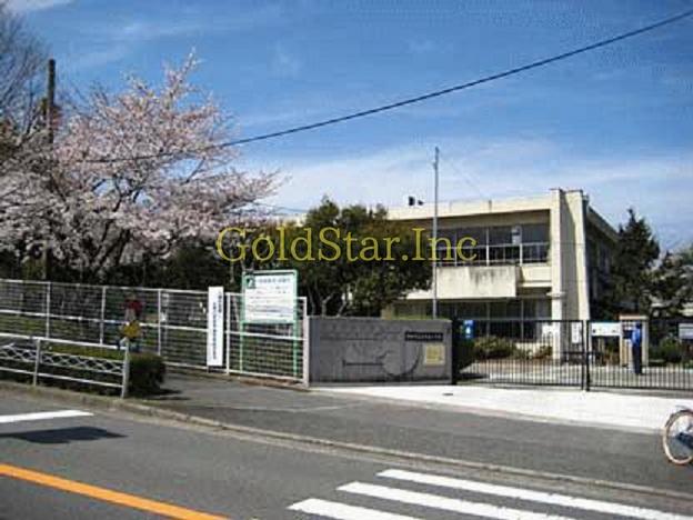 Primary school. 310m to Suita Municipal Takanodai Elementary School