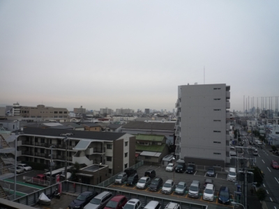 View. 8 floor shooting ・ Facing even in low-rise floors, Garage in a bright south-facing! 