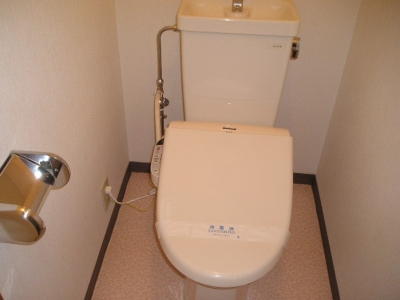 Toilet. Washlet will be installed!