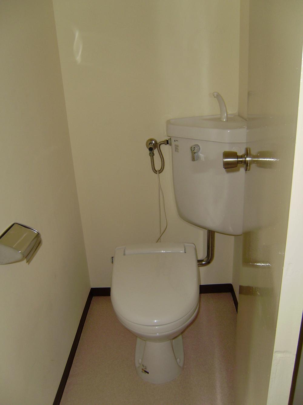 Toilet. Indoor (March 2013) Shooting