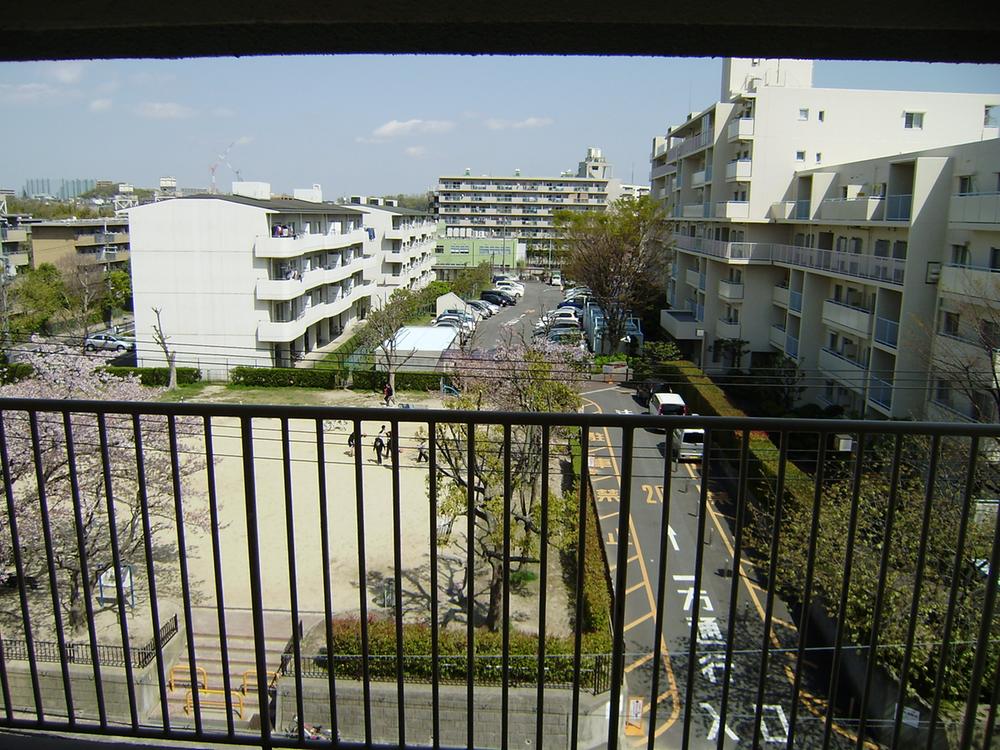 View photos from the dwelling unit. View from local (March 2013) Shooting