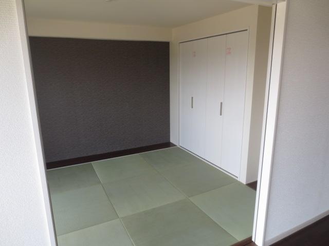 Non-living room