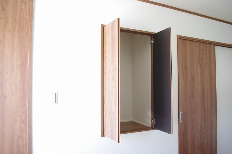 Receipt.  [Model house: main bedroom storage]  Also separately here housed a walk-in closet! ! It is likely to put houses, such as off-season clothing!  Room (August 2013) Shooting