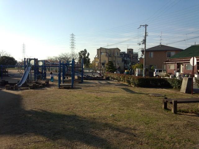 park. Toriishi to the park perfect for 320m children's playground "Toriishi park"