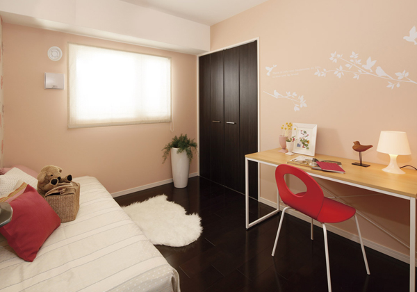 Interior.  [Western style room] Western-style there is a breadth that can change the layout to fit the child's growth. Not only the children's room, You can use, such as versatile as as and study room to enjoy the hobby (D type model room)