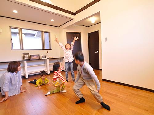 Model house photo. Second floor of the Western-style is available in a variety of applications. of course, Even nursery.