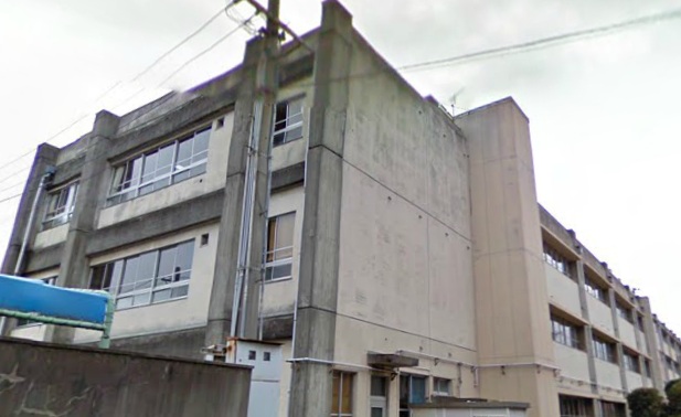 Primary school. Takaishi Municipal robe 989m up to elementary school (elementary school)