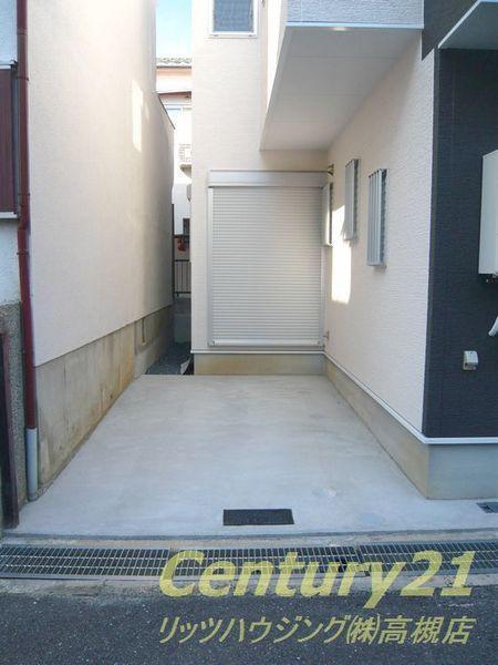 Local photos, including front road