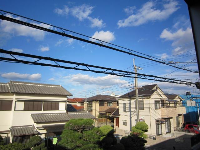 View photos from the dwelling unit. Shooting in the indoor