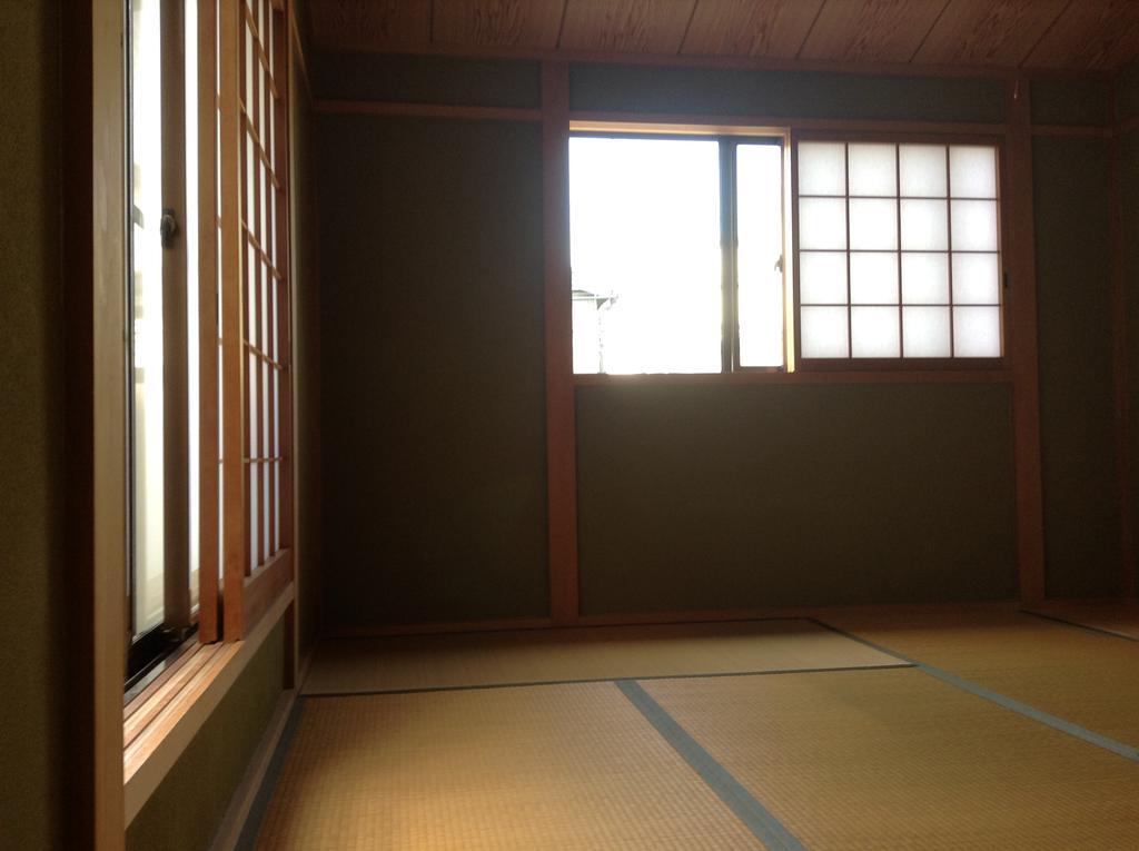 Other. Second floor Japanese-style room It is bright because the south side and the west side is vacant.
