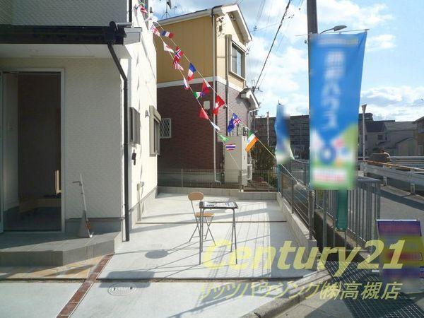 Local photos, including front road