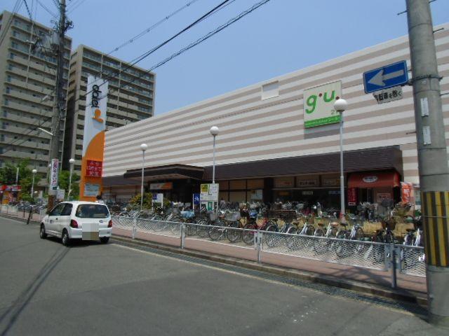 Shopping centre. 1257m to Daiei Settsu Tomita shop