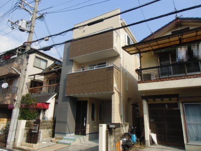 Local appearance photo. Hankyu Takatsuki-shi Station walk 20 minutes!