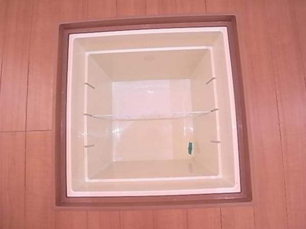 Receipt. Plenty of under-floor storage (same specifications as under-floor storage)