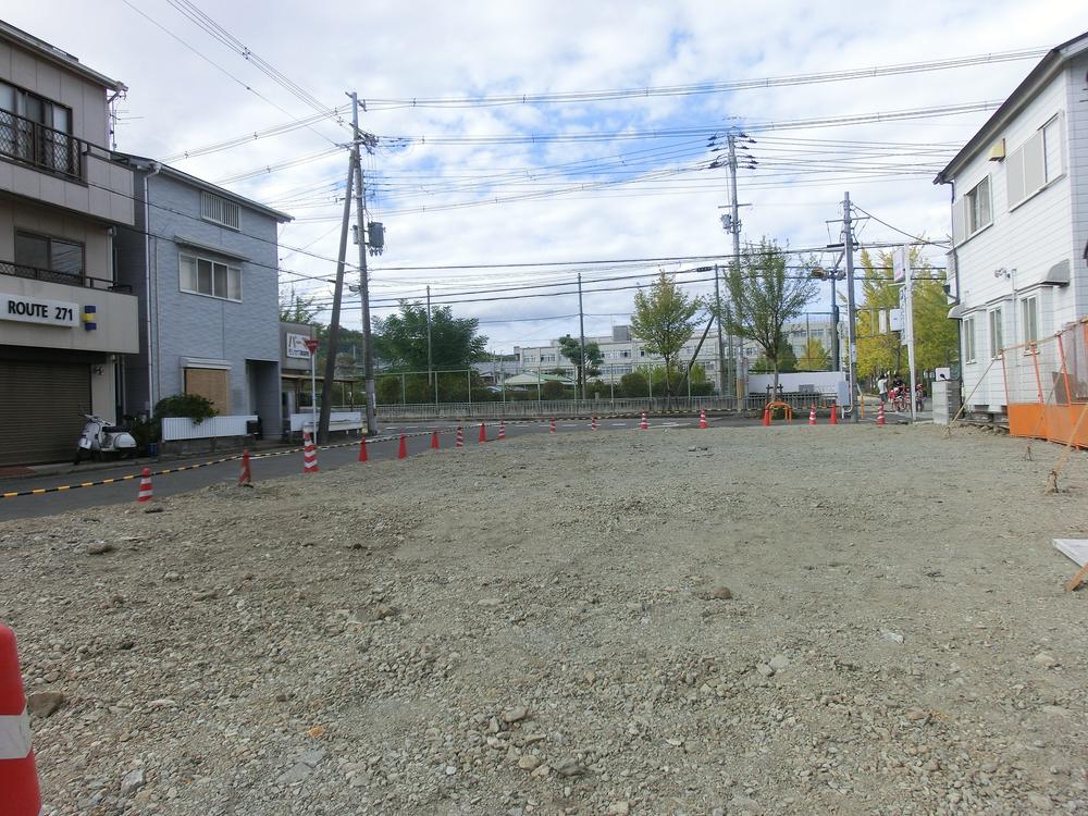 Local appearance photo. Local (10 May 2013) Shooting