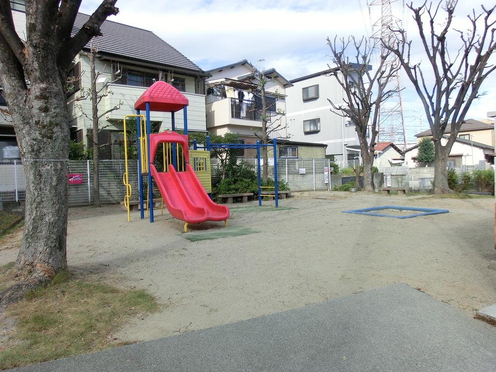 park. 50m to Himuro park