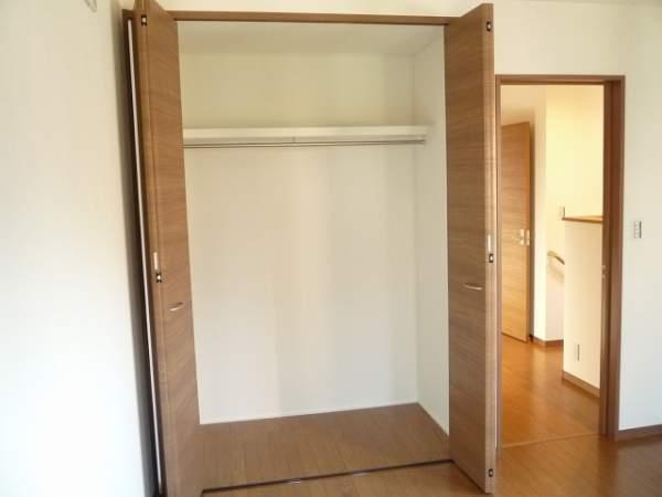 Receipt. Western-style 6.6 Pledge of closet