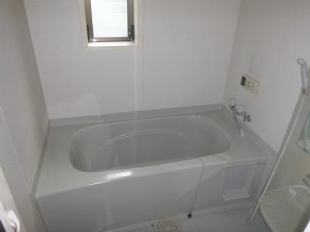 Bathroom. 2 Kaiyokushitsu: are equipped additional heating function! There is a bathroom window, Light Plug from the south!