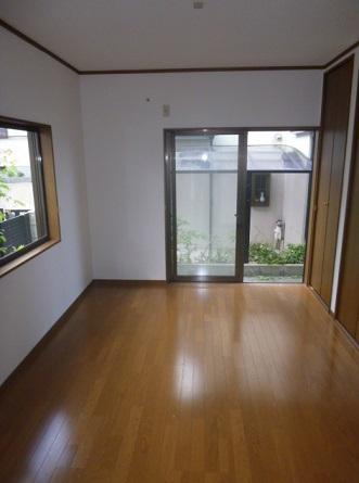 Non-living room. 1 Kaiyoshitsu: Storage space is there enough for about 6 Pledge of Western-style!