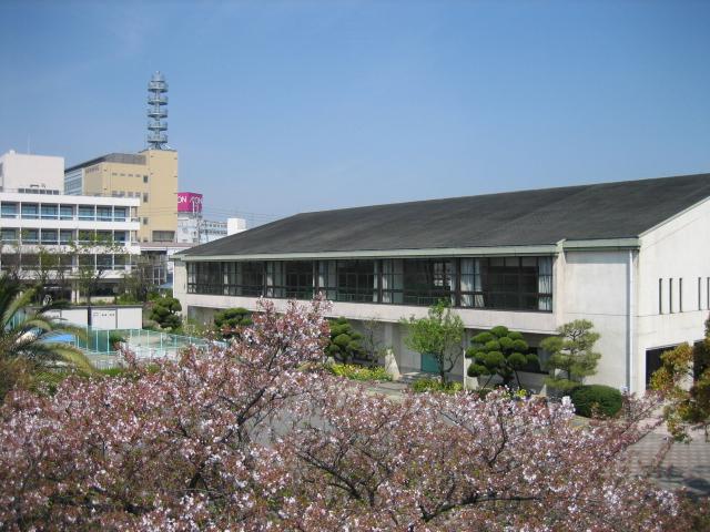 Primary school. 696m to Takatsuki Municipal Taoyuan Elementary School