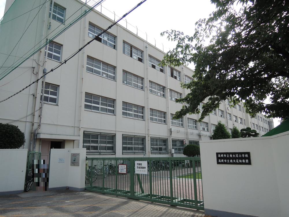 Primary school. 391m to Takatsuki Minami Daikan Elementary School